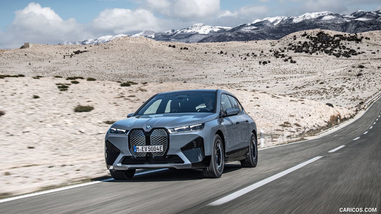 Top 10 Electric Vehicles for Long Distance Driving - BMW iX xDrive50-2