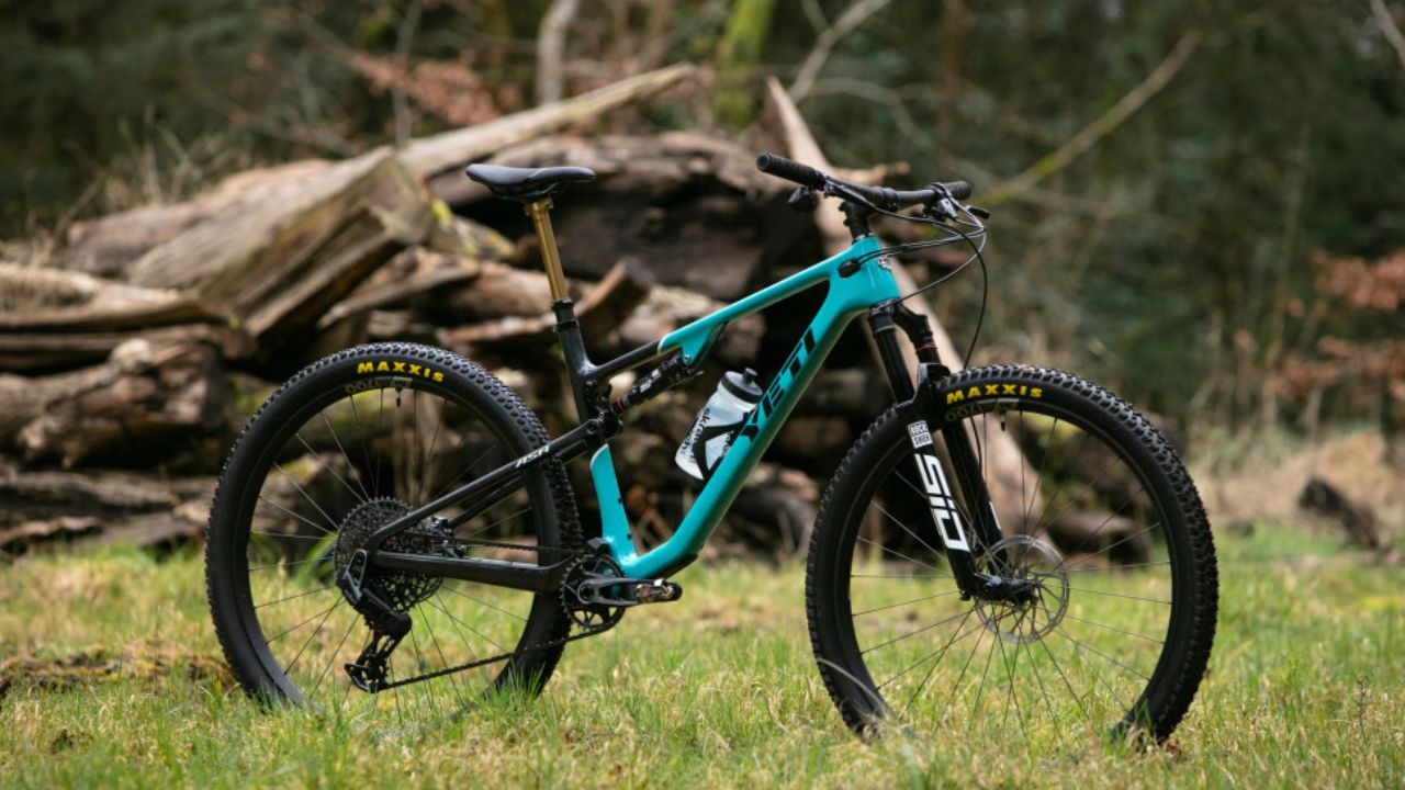 Electric Mountain Bike - Yeti 160E T3